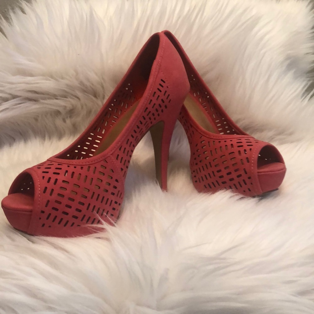 Women's Coral Heels
